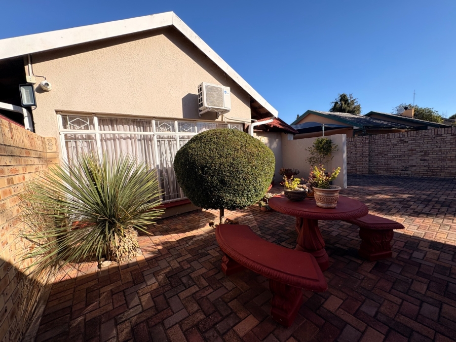 3 Bedroom Property for Sale in Stilfontein Ext 4 North West